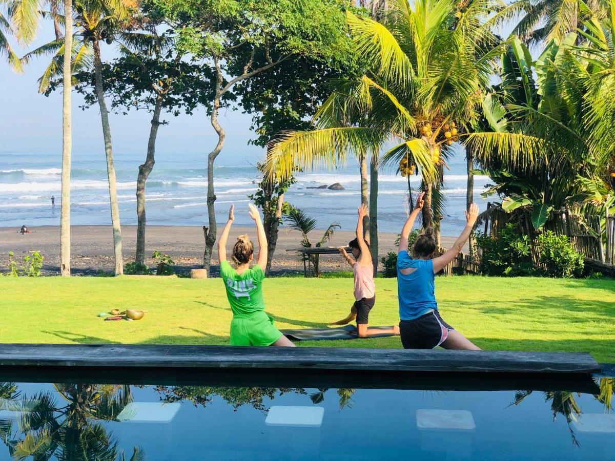 Bali Natha Beach Front Canggu  Exterior photo