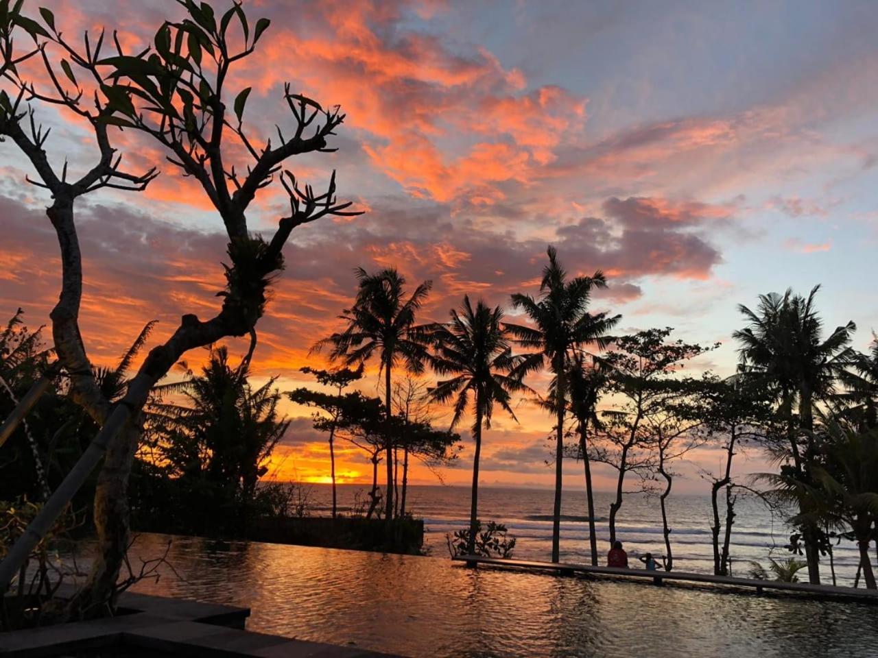 Bali Natha Beach Front Canggu  Exterior photo